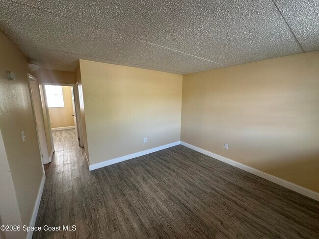 Photo - 240 Stone St Unit 6