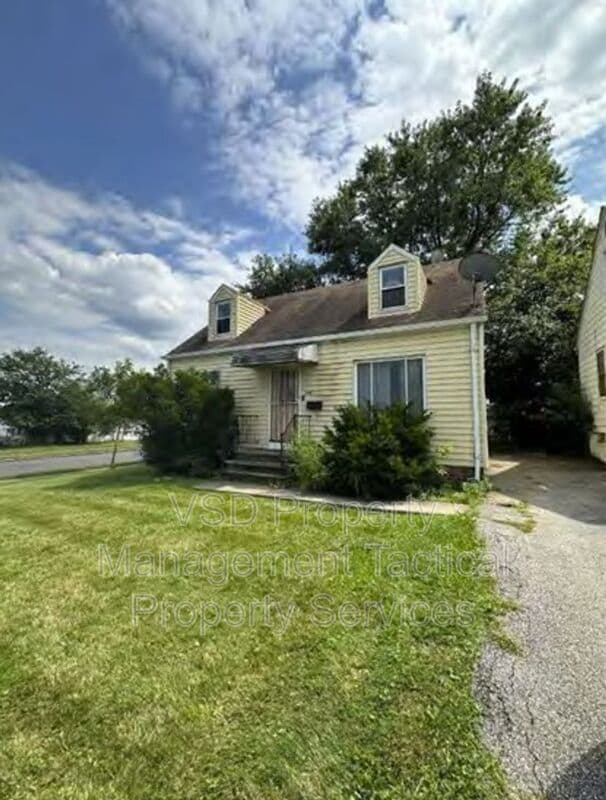 Photo - 21516 Watson Rd House