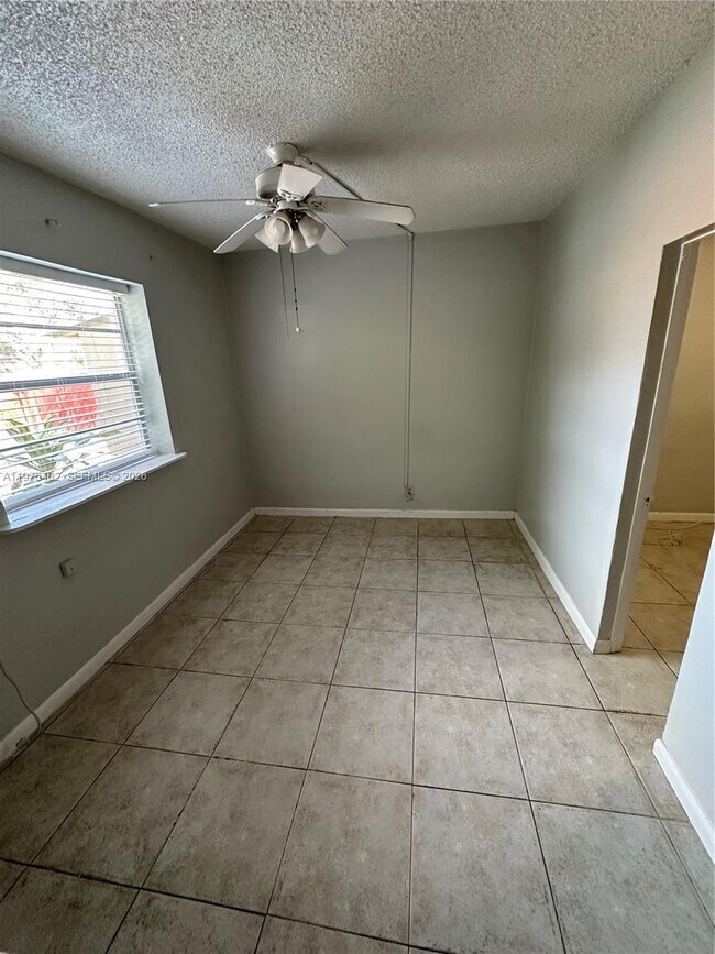 Photo - 2443 Cleveland St