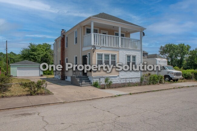 Photo - 2459 Jefferson St