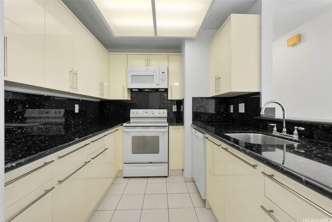 Photo - 605 Mananai Pl Unit #25A