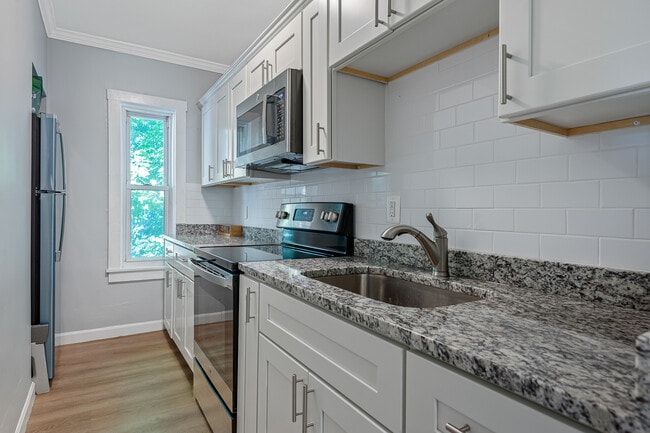 Photo - 30 Hooper St Unit 2