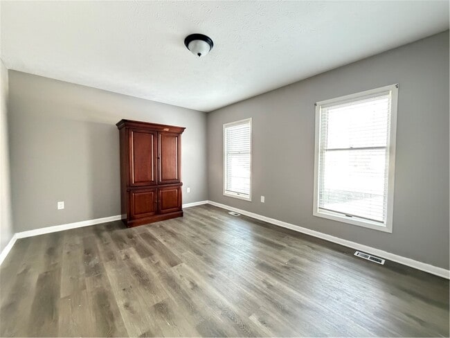 Photo - 598 Bram Hall Dr