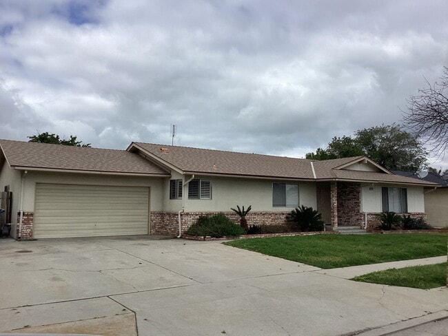 Photo - 6893 N Rowell Ave