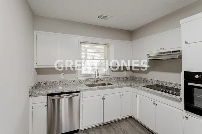 Photo - 1627 Celia Dr