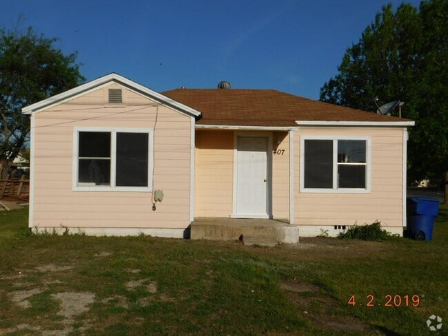Building Photo - 407 N 2nd St Rental
