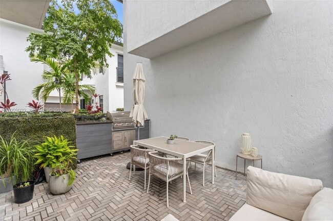 Photo - 8249 NW 46th St