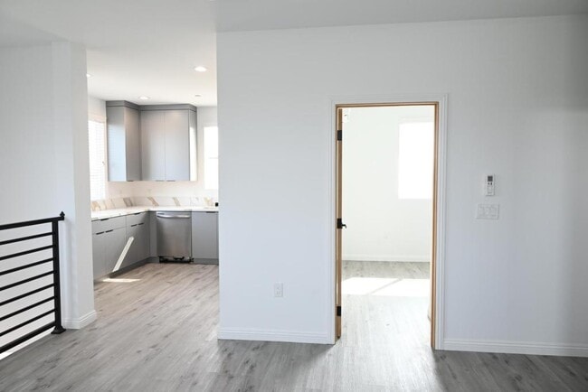 Photo - 20515 Madrona Ave