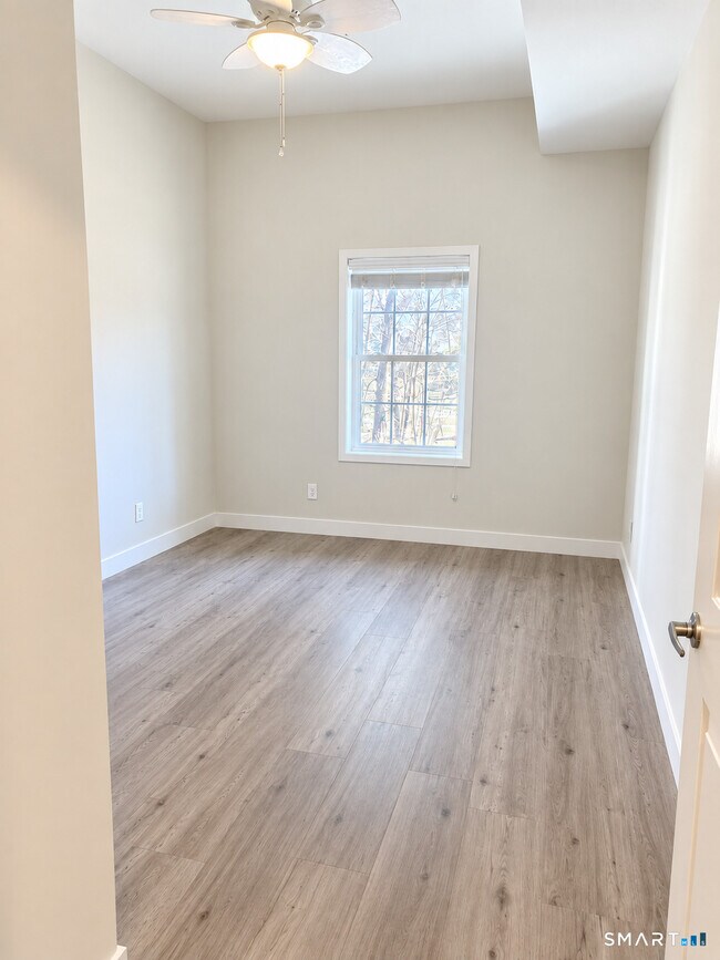 107 Church Hill Rd