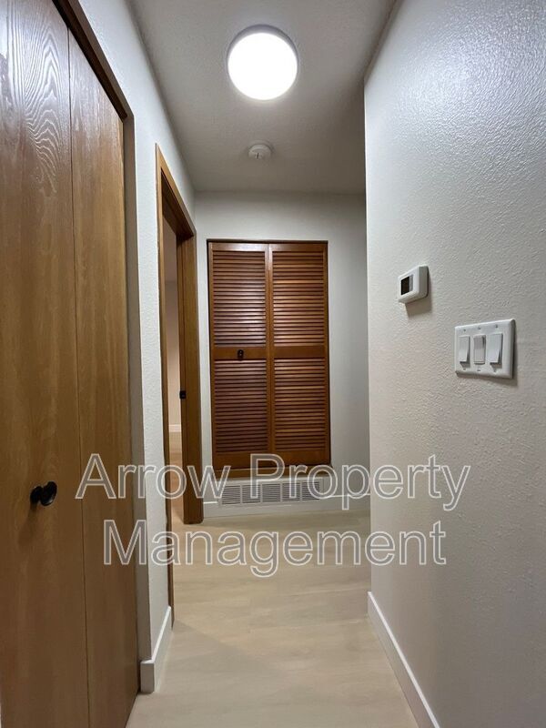 Photo - 2340 N 44th St Unit 2