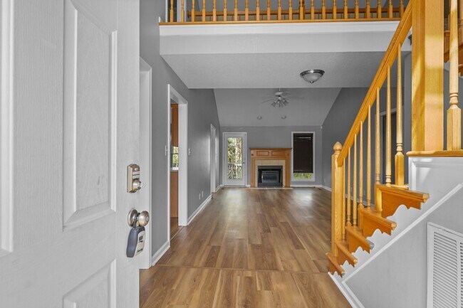 Photo - 1241 Gatsby Ct