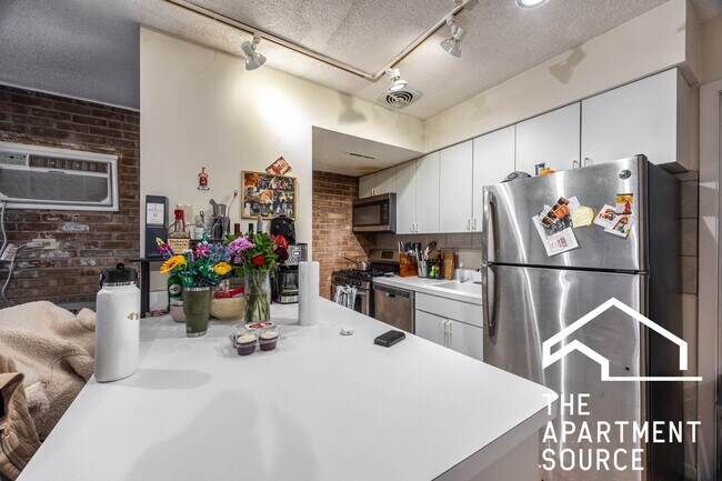 Photo - 715 W Diversey Pkwy Unit 6