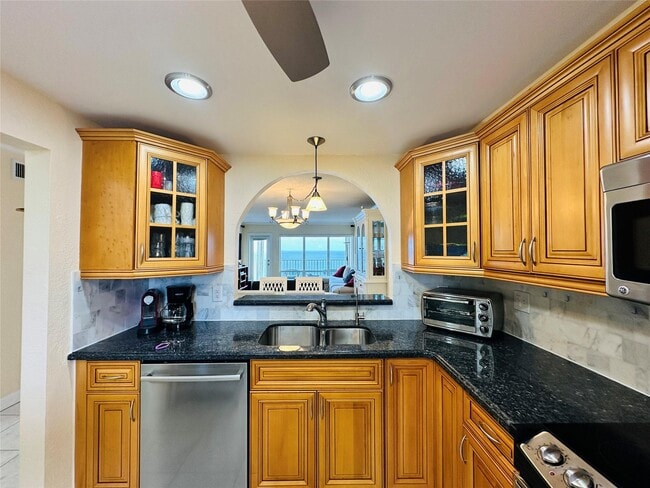 Building Photo - 750 N Ocean Blvd Unit 750 N Ocean Boulevard 200