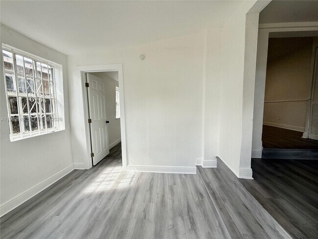 Photo - 5720 NW 23rd Ave