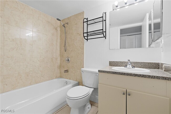 Photo - 12658 Kenwood Ln Unit D