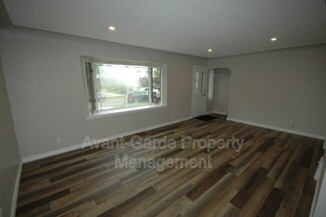 Photo - 8529-8583 83 Ave NW