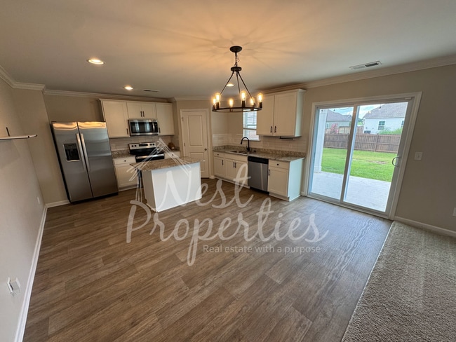 Photo - 198 Carriagebrook Cir
