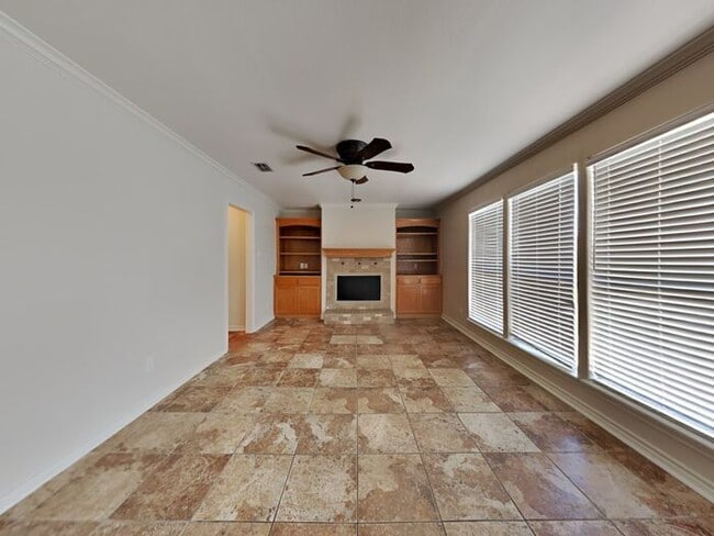 Photo - No Application Fees* $500 off first month ...