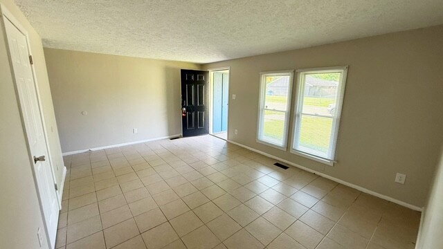 Photo - WEST SIDE 3 BEDROOM RANCH AVAILABLE NOW!