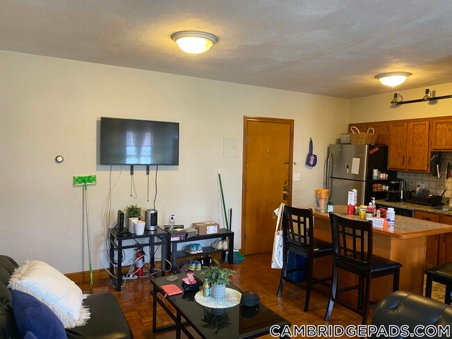 Photo - 1124 Cambridge St Unit 5