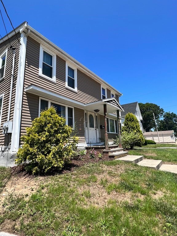 493 Somerset Ave Apartment For Rent in Taunton, MA