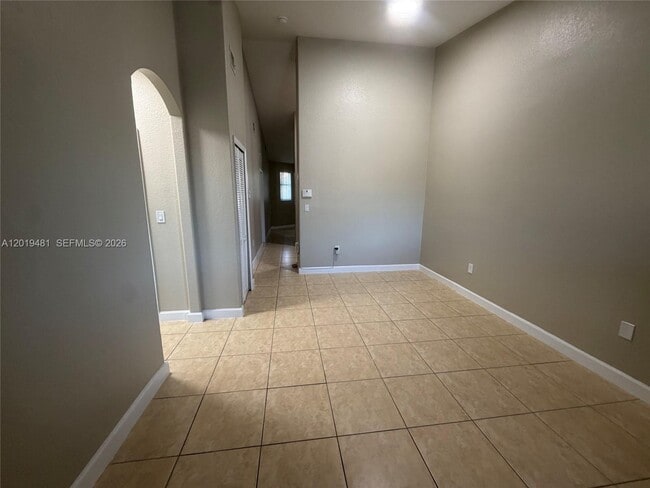 Photo - 1535 SE 26th St Unit 206