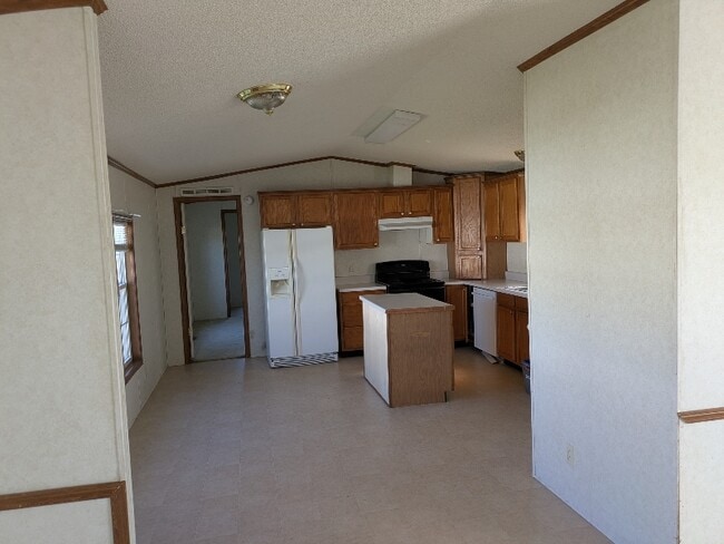 Photo - 203 E Lincoln St