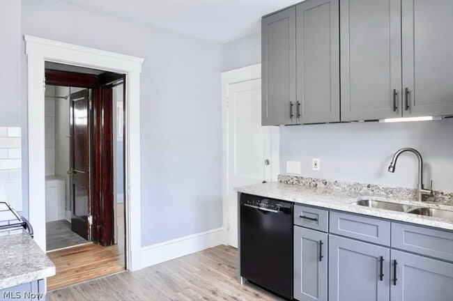 Photo - 4225 W 49th St Unit UPPR