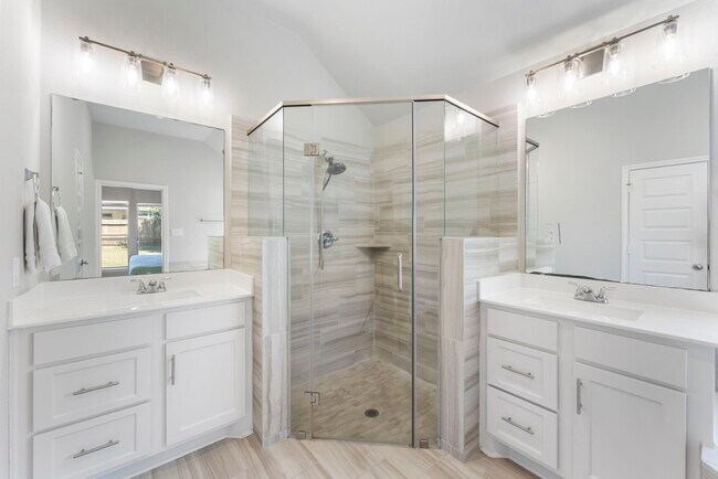 Photo - 9410 Mont Ellie Ln