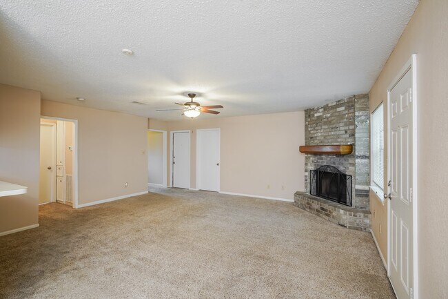 Photo - 2714 8th Ave N