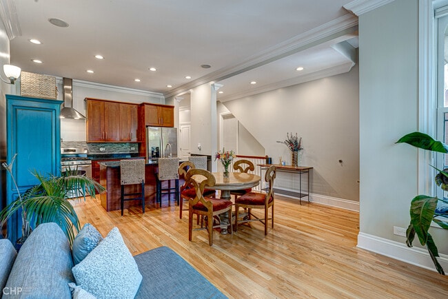 Photo - 2116 W Potomac Ave Unit 1