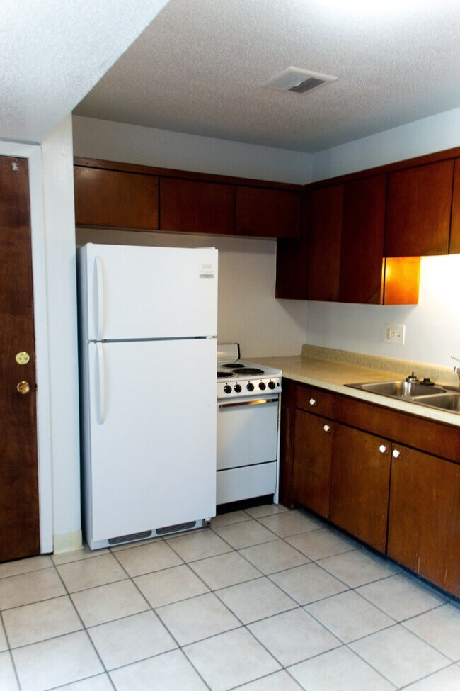 Photo - The Oaks Apartments