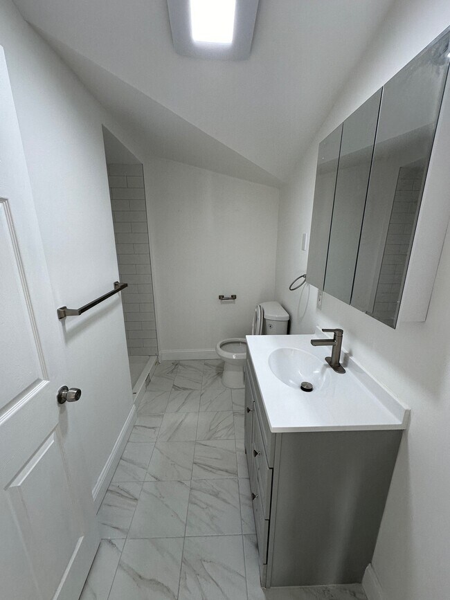 Photo - 9 Hobart Pl
