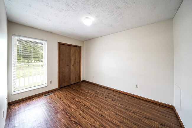 Photo - 1531 Whitehall Blvd