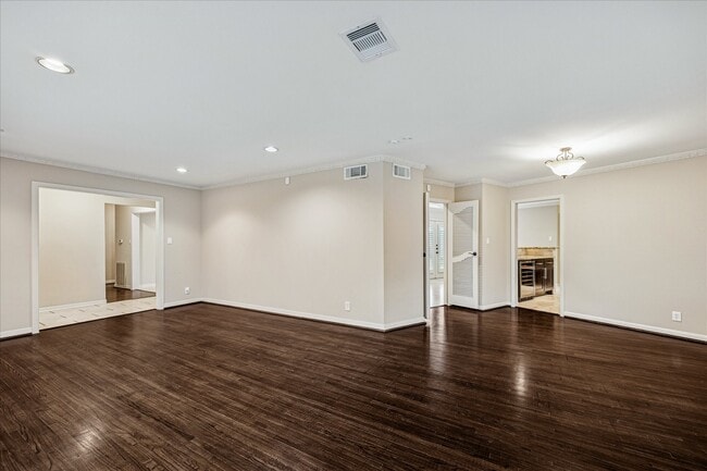 Photo - 9106 Riddlewood Ln