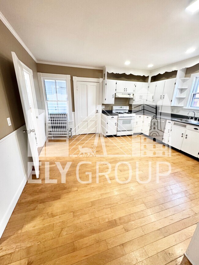 Photo - 30 Spruce St Unit 1