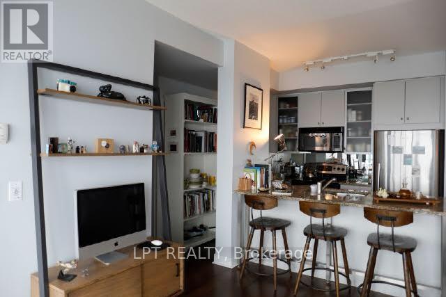 Photo - 438 King St W Unit 1706