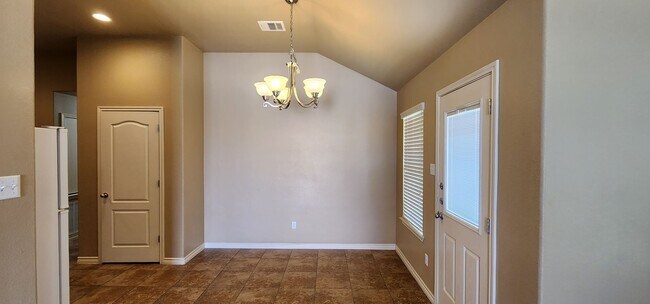 Photo - 3/2 duplex close to Clear Creek Gate viewable 8/05/2026