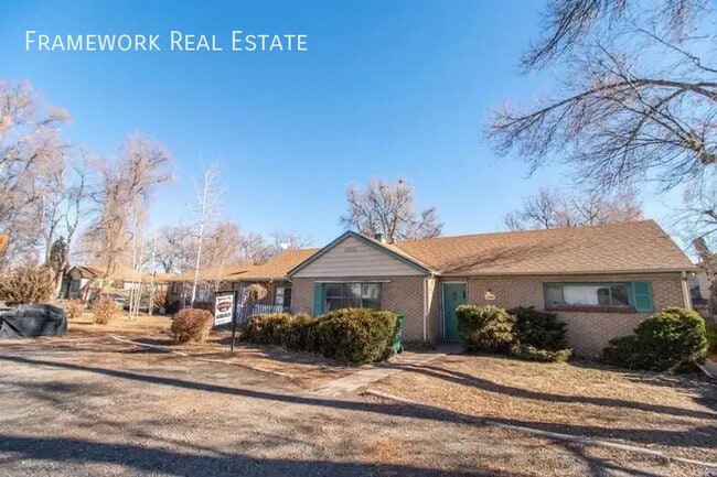 Building Photo - 1358 Zephyr St Unit 1358