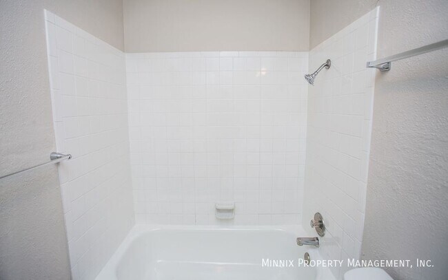 Photo - 6408 24th St