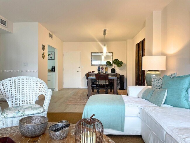 Photo - 500 Bayview Dr Unit 1123