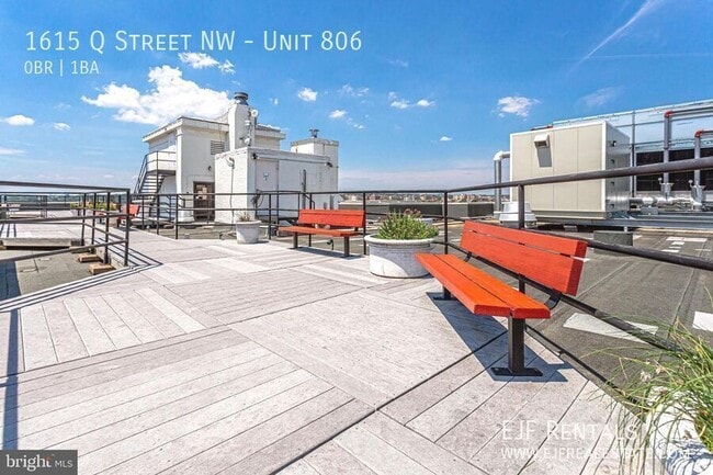 Photo - 1615 Q St NW Unidad 806