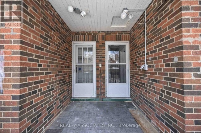 Photo - 162 Millwood Rd