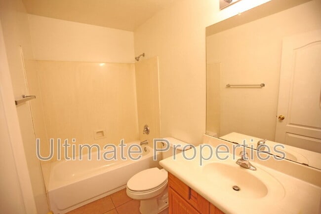 Photo - 2010 S 84th Ave