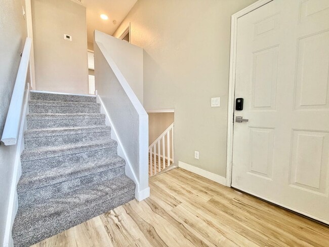 680 E Malibu Dr