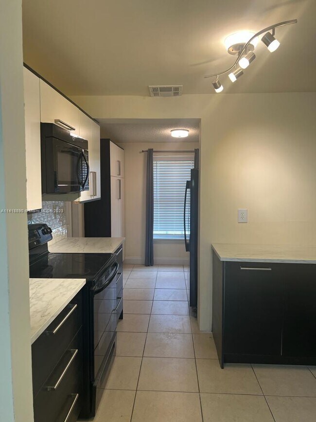 Photo - 3545 SW 12th Ct