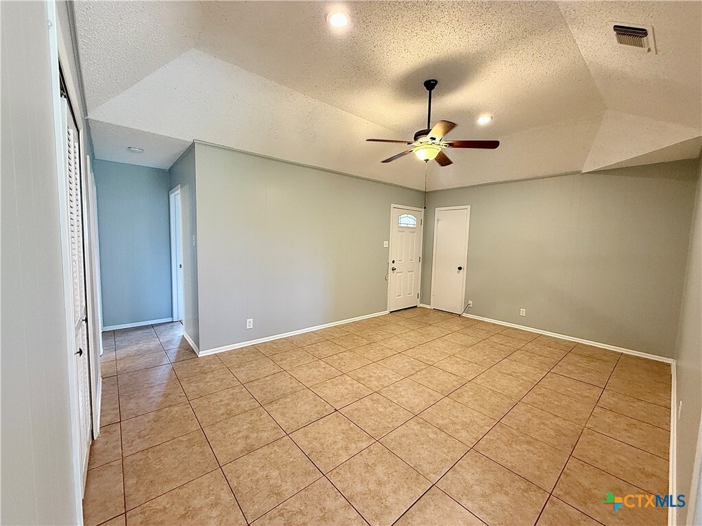 Photo - 705 Woodcrest Cir