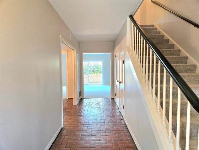Photo - 1500 Elton Ln