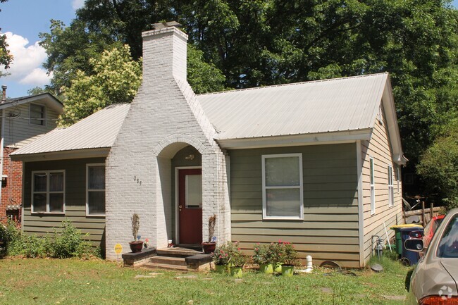 Building Photo - 285 Hillcrest Ave Rental