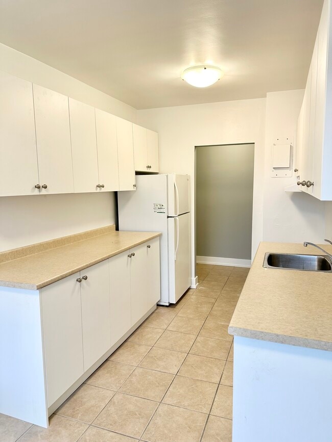 Photo - Victoria Apartments